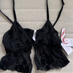 Brand new black Auden top