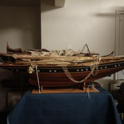 Vintage Boat Antique Needs To Put Back Together 