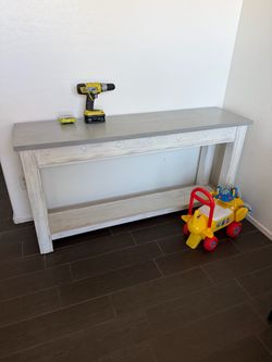 Entryway table