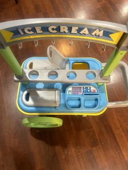 Nice Child’s Ice Cream Cart: 2 Wheels. Good Condition 