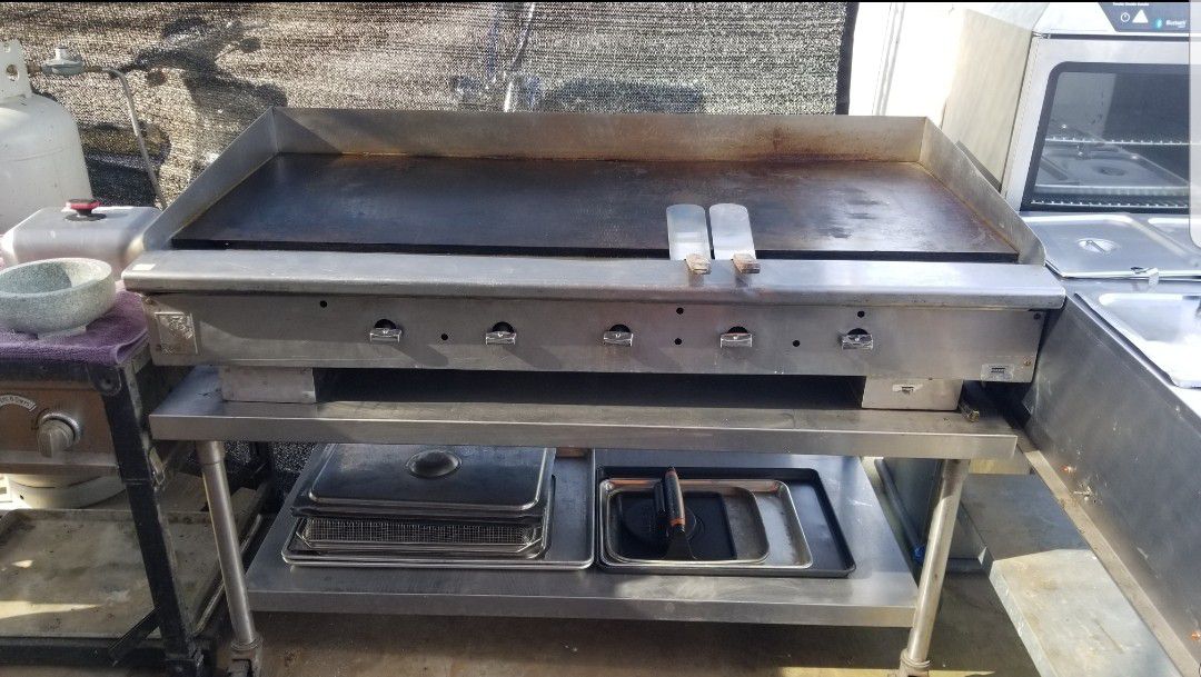 COMMERCIAL FLAT TOP GRIDDLE 
