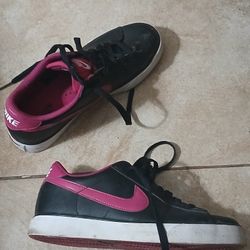 Nike Sweet Classic Sneakers