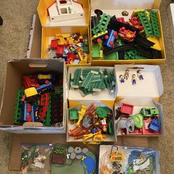 Large Lot Of Vintage Playmobil 123 Animals Trains 