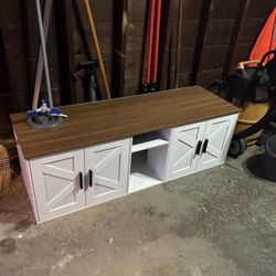 Brand new, assembled, cat litter, box enclosure