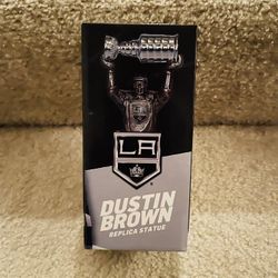 La Kings Dustin Brown 23 Retirement Statue Collectible 