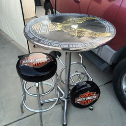 Table And Stools Harley-Davidson