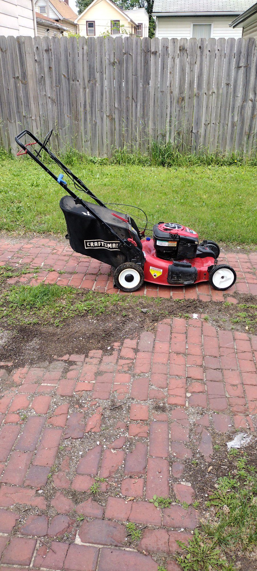 Craftsman 6.75 HP Easy Start Self-propelled Lawn Mower With Bag