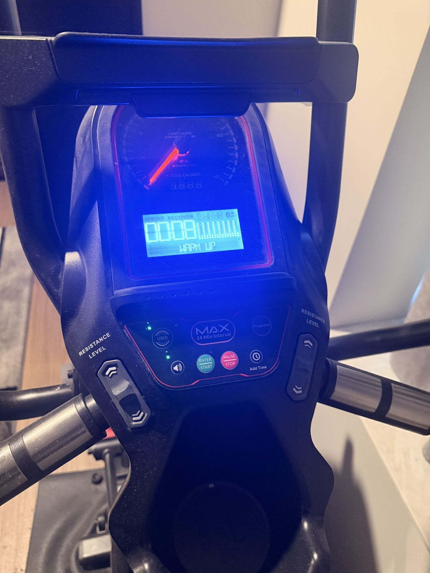 Elliptical Bowflex Max trainer M6