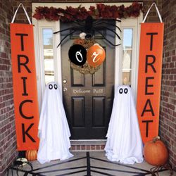 Join2Top Trick or Treat Banner and Balloons, Halloween Decorations for Door/Fireplace, Ready to Welcome Kids