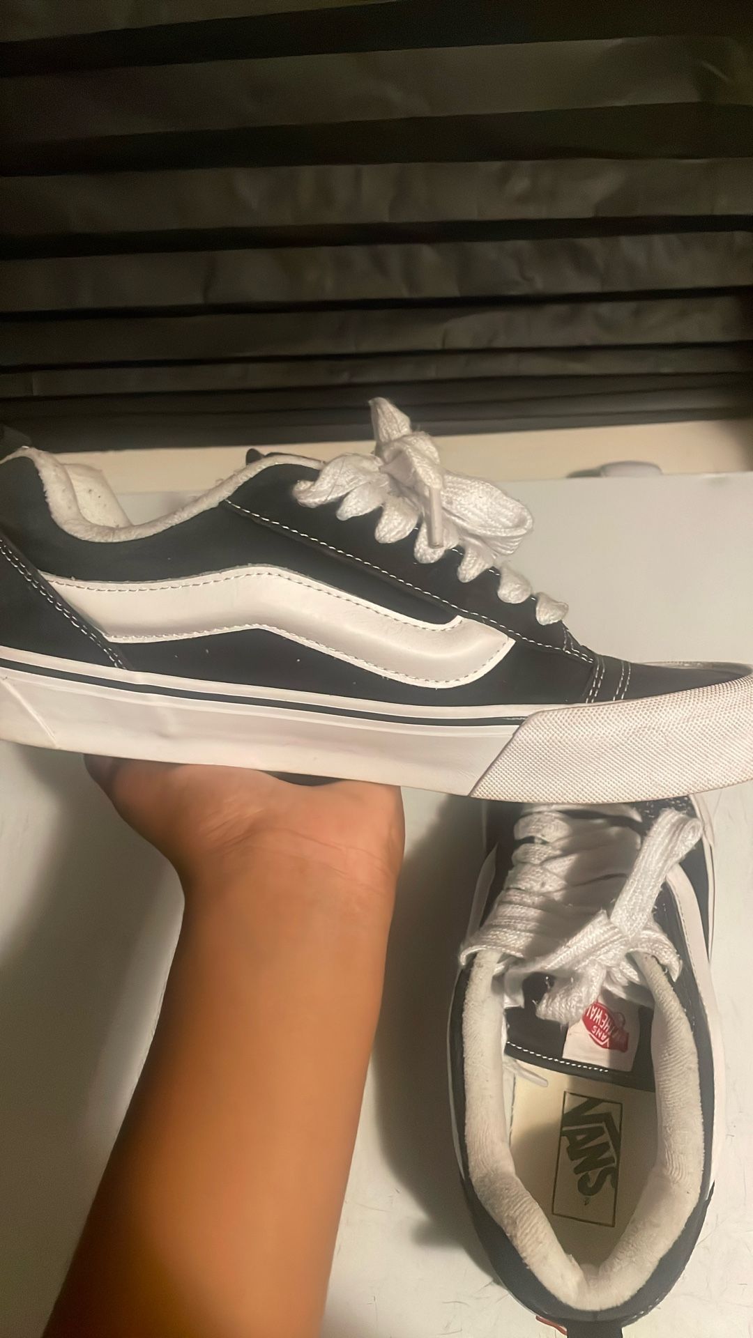 KNU SKOOL VANS