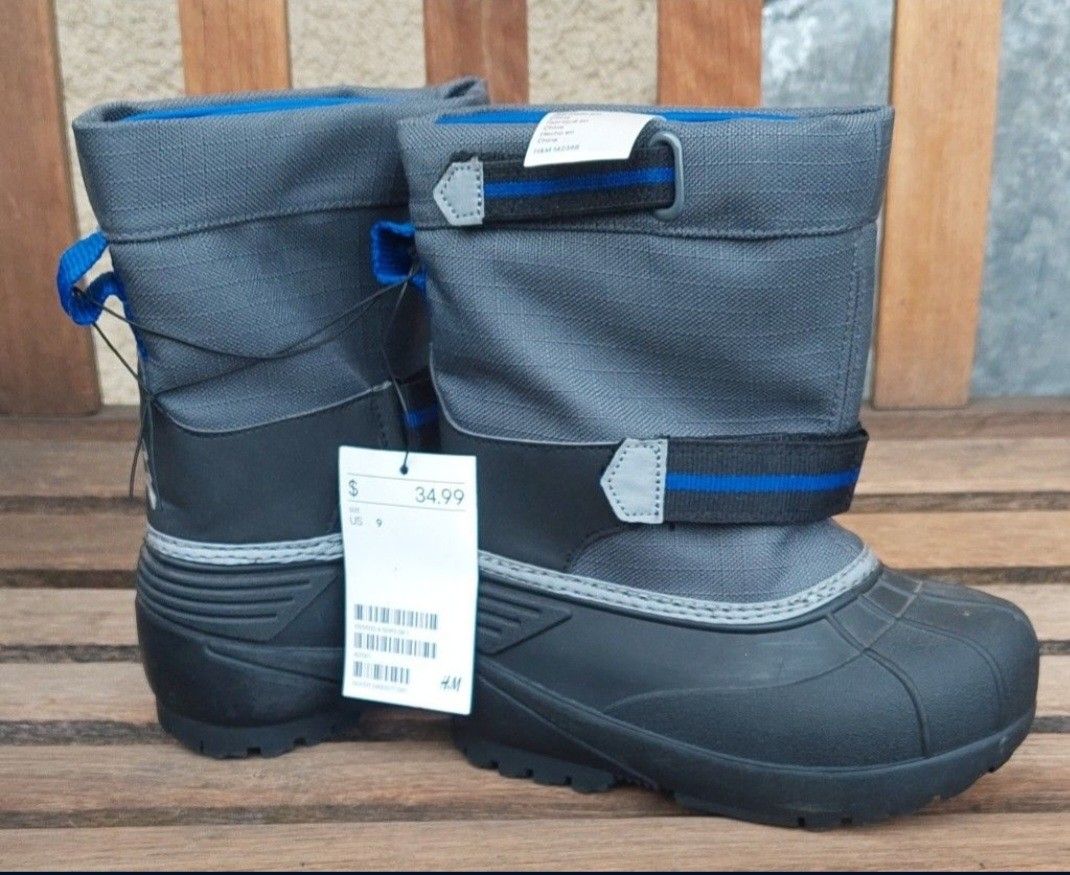 💙   Snow Boots New Toddler Size T9 💙    