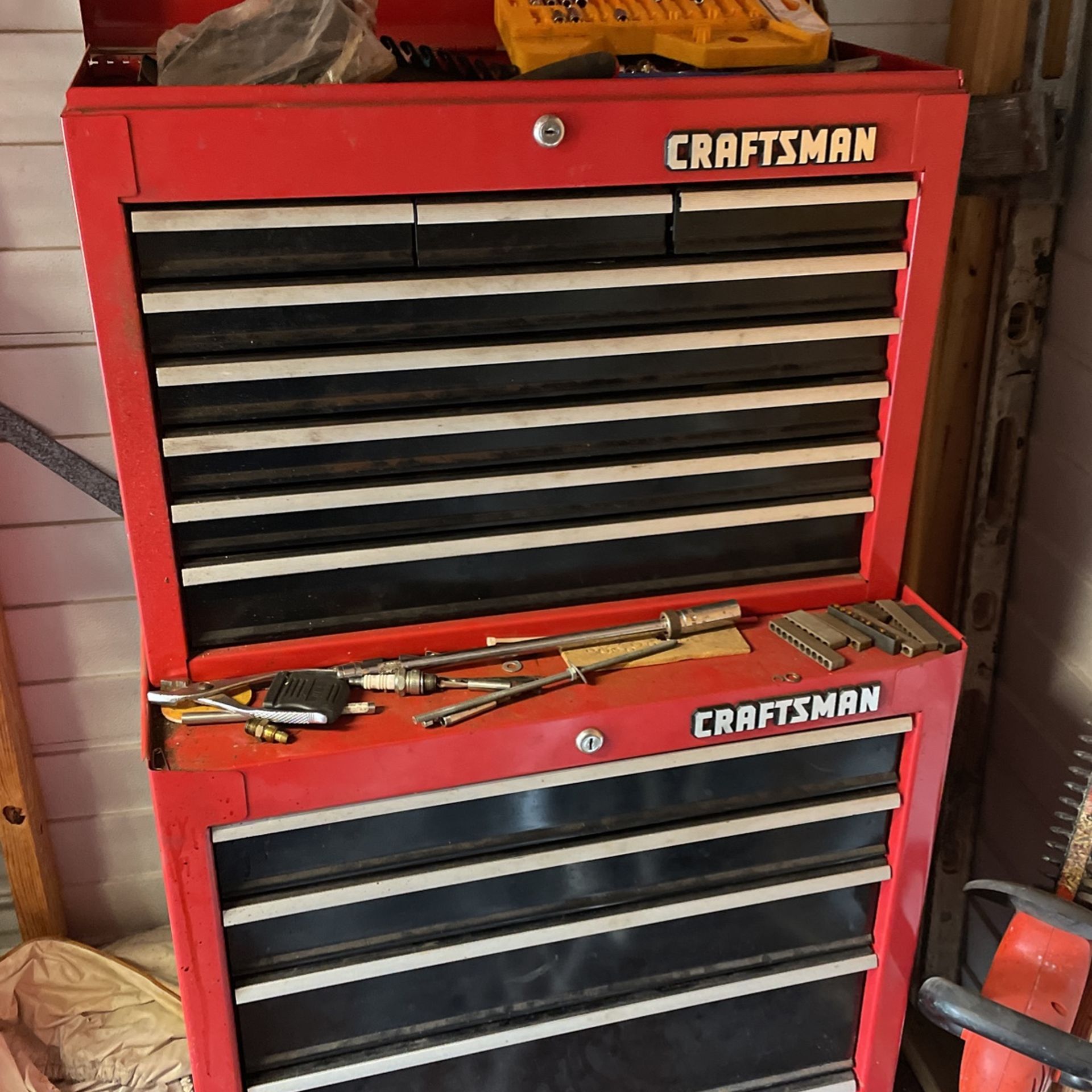Craftsman 12 Drawer Tool Box .