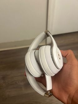Beats Solo 4