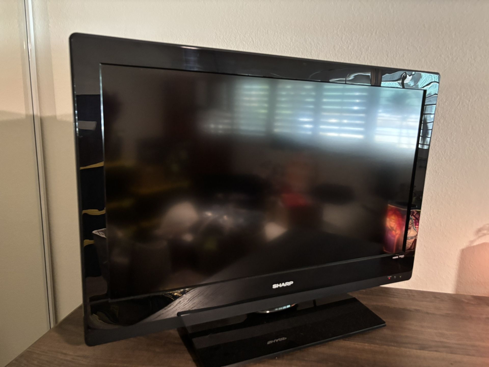 Sharp Tv 31.5 Diagonal 31” Tv 39.5” High