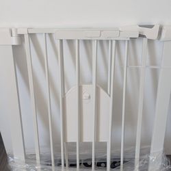 Babelio Baby Gate White Brand New 