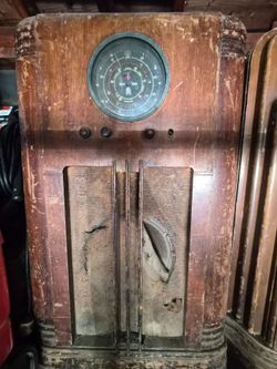 Antique AM Radios