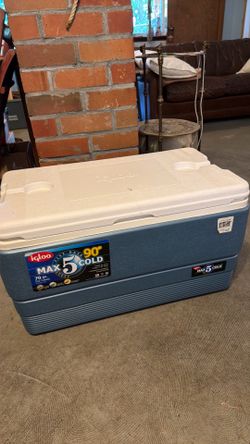 Cooler - Igloo 70qt