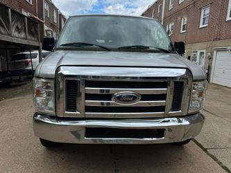 2012 Ford E-350