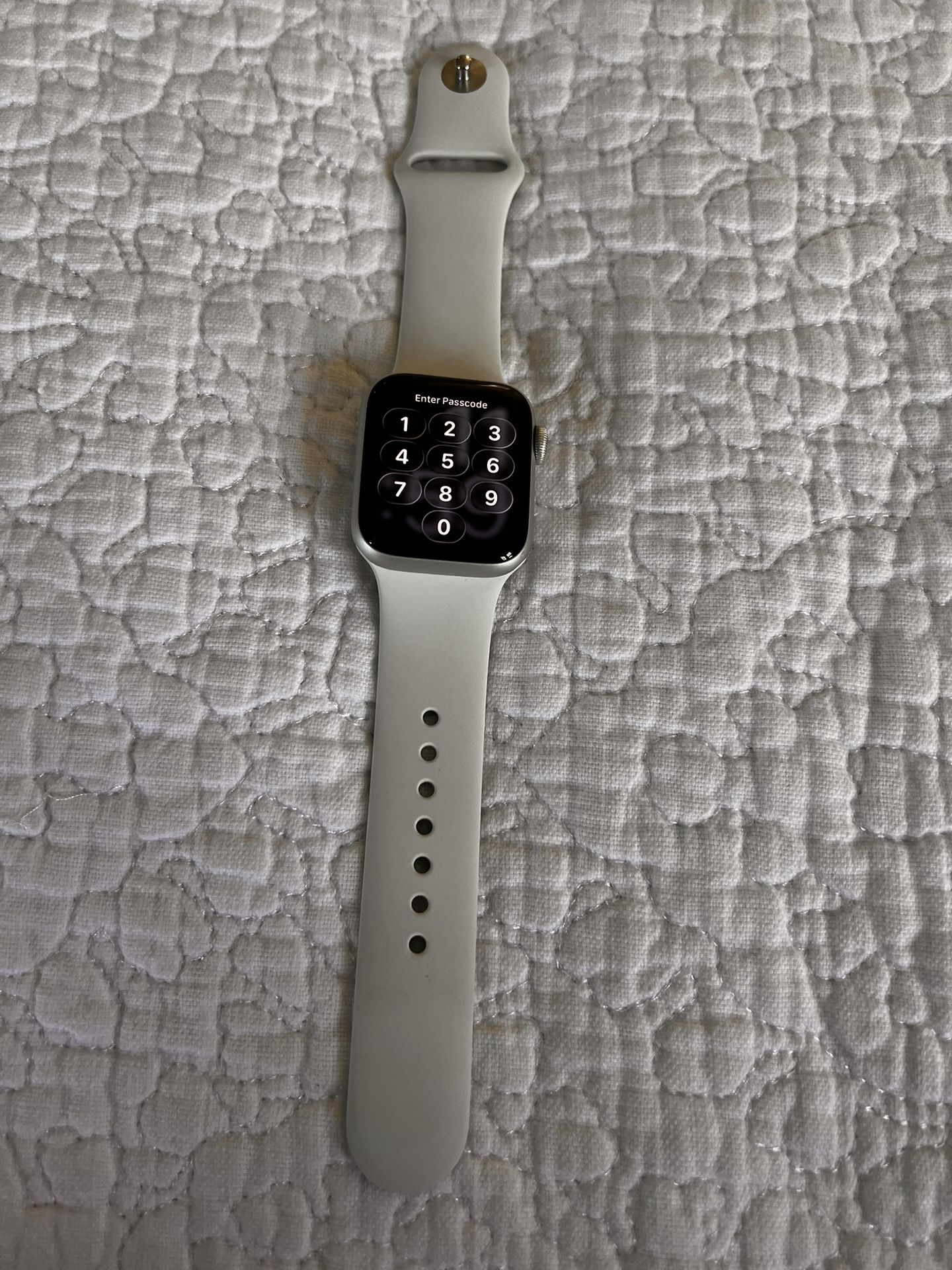 Apple Watch SE 2nd Generation 2022