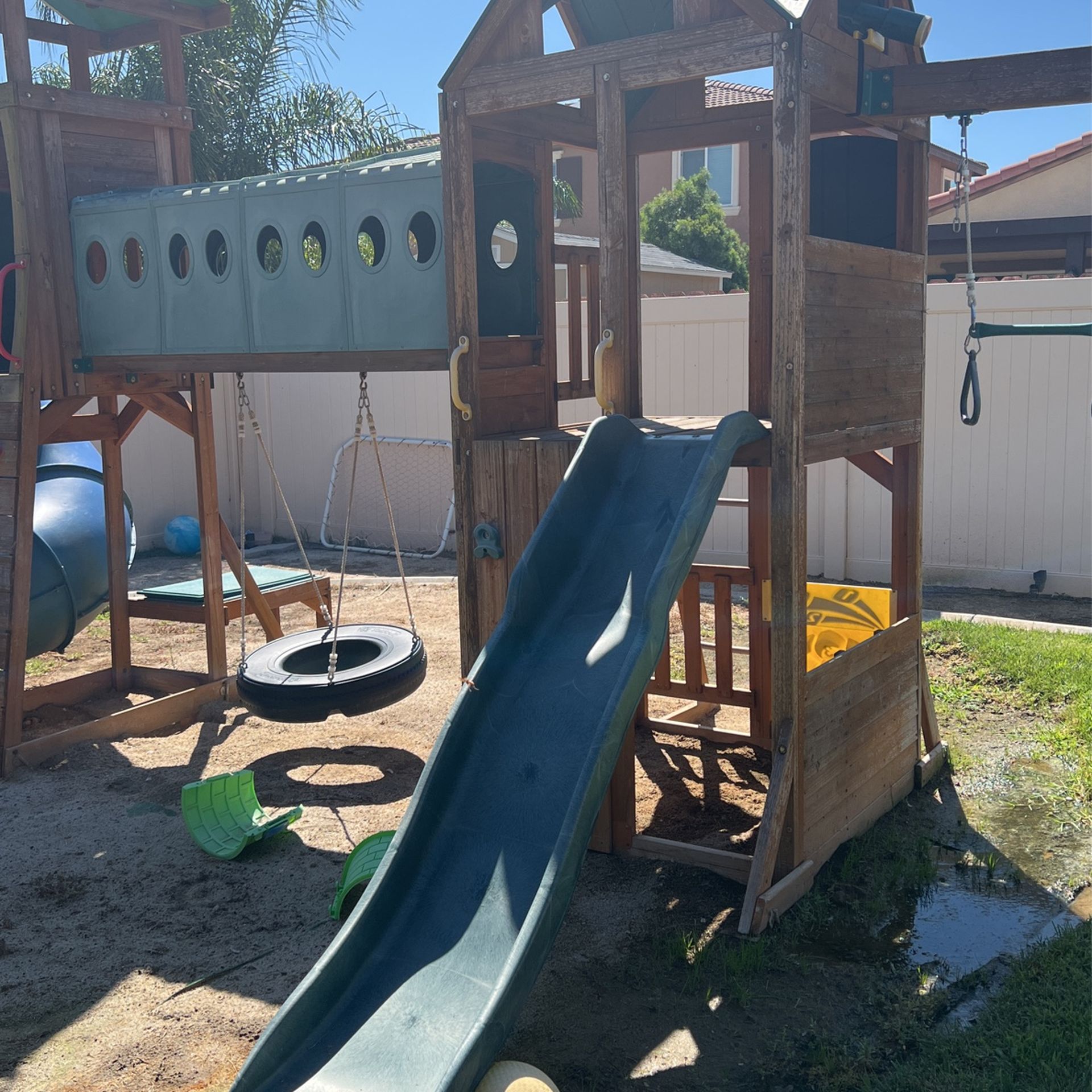 KidKraft Mockingbird View Wooden Swing Set/Playset for Sale in Menifee