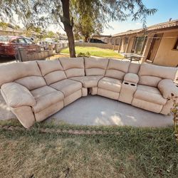 SECTIONAL COUCH SET PERFECT CONDITION VERY CLEAN NO PETS NO SMOKING SALA SECTIONAL PERFECTO CONDICIÓN 