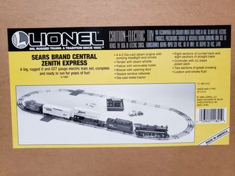 New And In Original Box LIONEL TRAIN