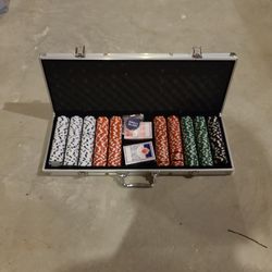 Full Poker Set W/ Briefcase And 2 Sets Of Cards