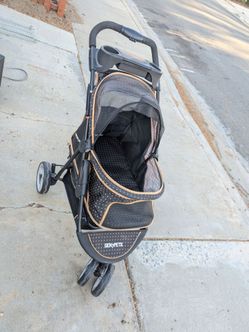 Dog stroller