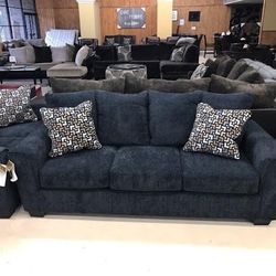 🇺🇸HUGE Ashley Furniture Blowout Sale!🇺🇸 Brand New Sofa Loveseat SET W/ Accent Pillows! $50 Down Takes It Home Today!