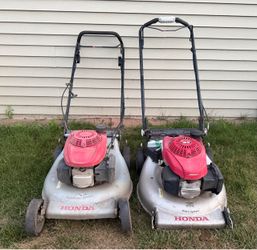 2 Honda Lawnmowers For Parts Or Repairable (Both For $60)