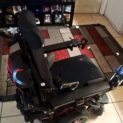 Motorized wheelchair