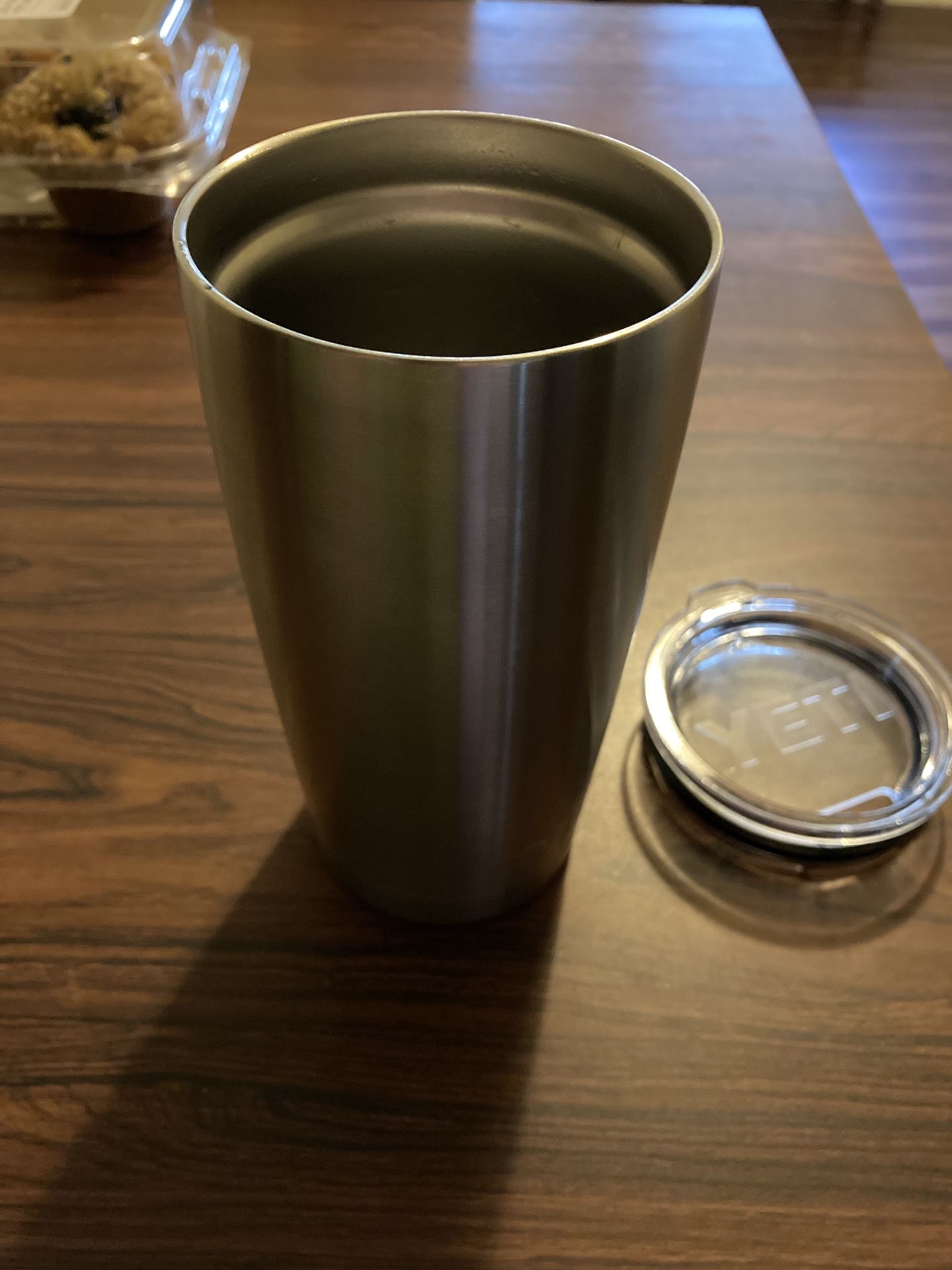 Yeti 20oz Rambler Tumbler