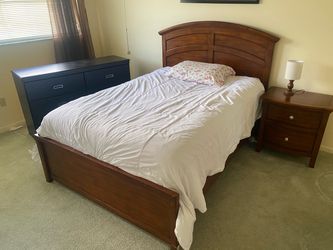 Bedroom set
