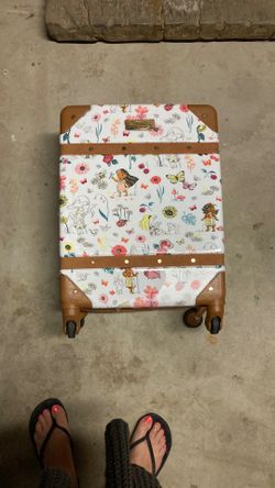 Disney Animators Collection Girls Suitcase