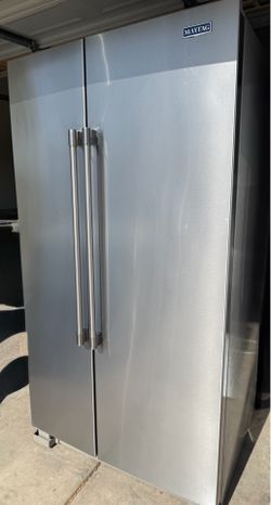 French store refrigerator in excellent condition Maytag French store refrigerator in excellent condition