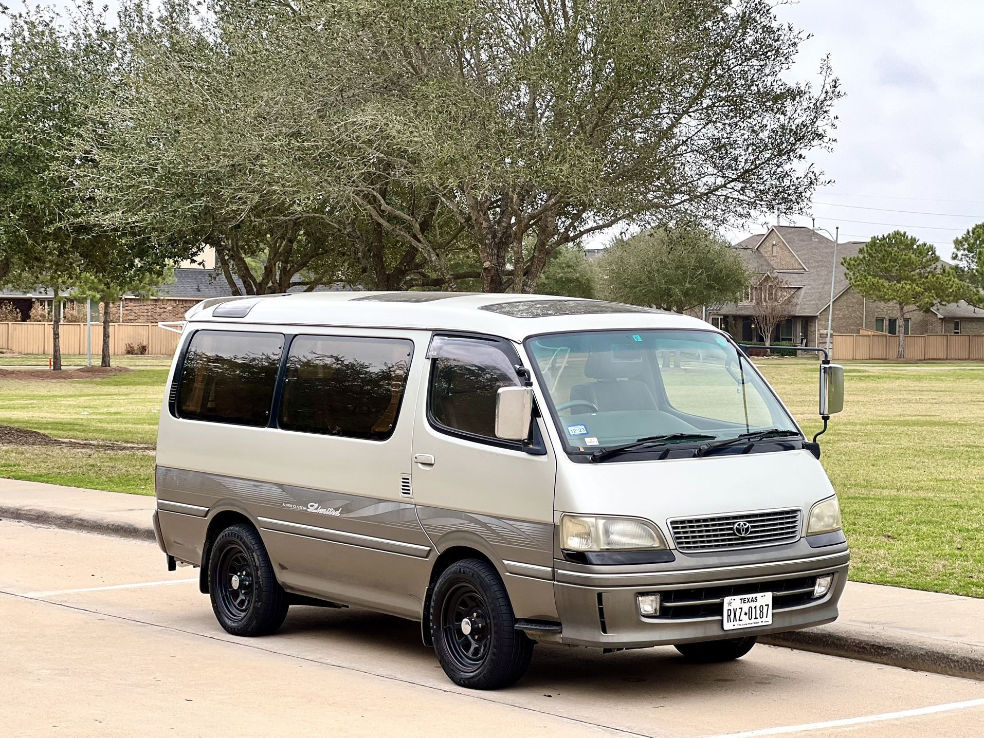 1996 Toyota HiAce Super Custom limited Only 86k Miles