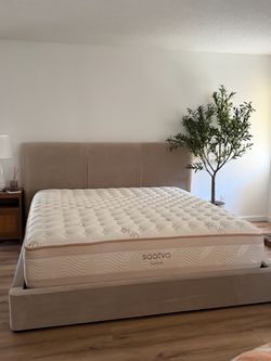 KING SIZE SAATVA RX MATTRESS + UPHOLSTERED BED FRAME 🌾