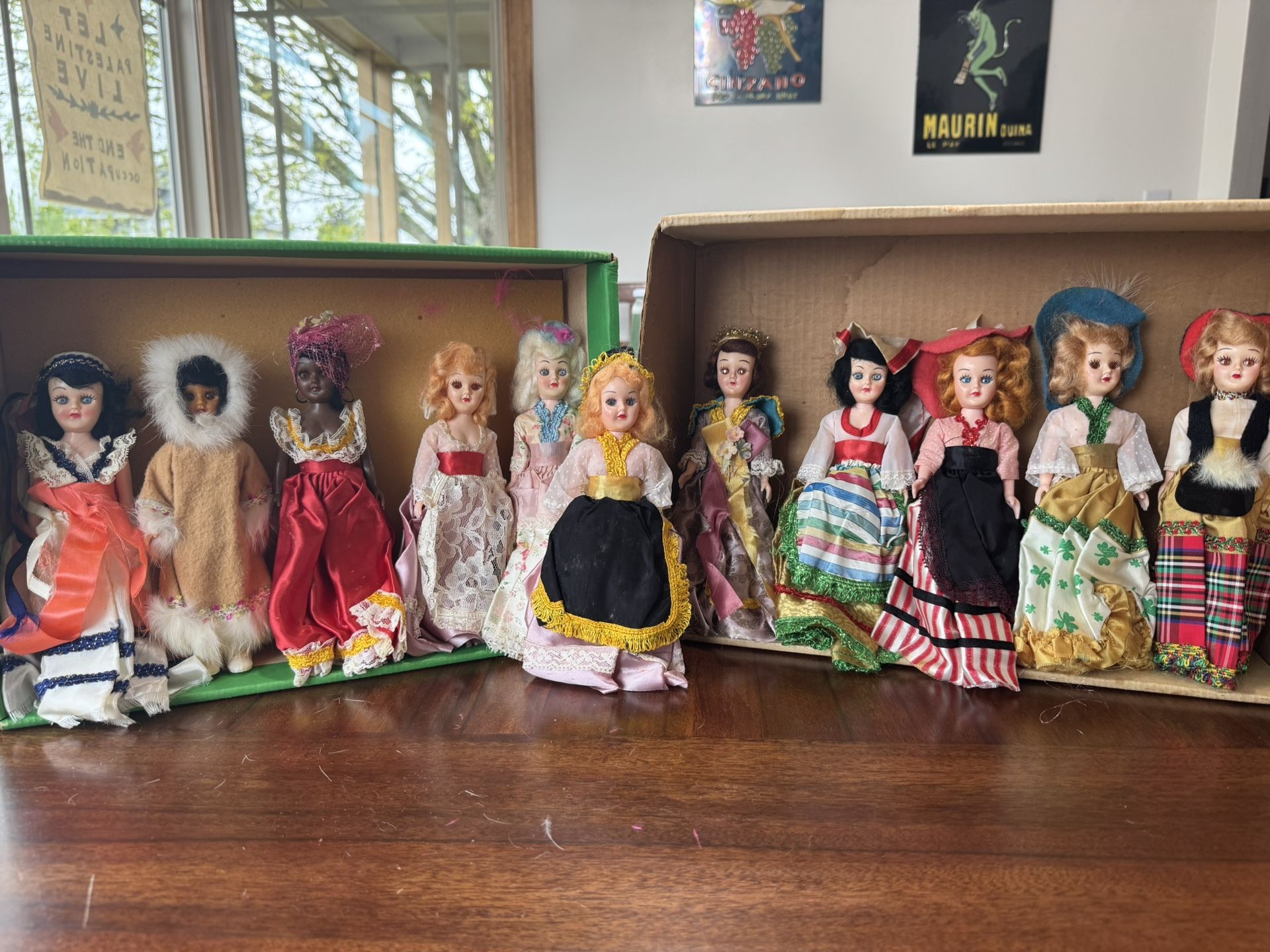 Vintage ARCO Dolls Of The World (Set of 10)