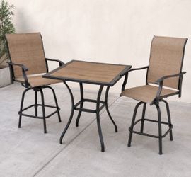 Outdoor Hightop Table and 2 Chairs