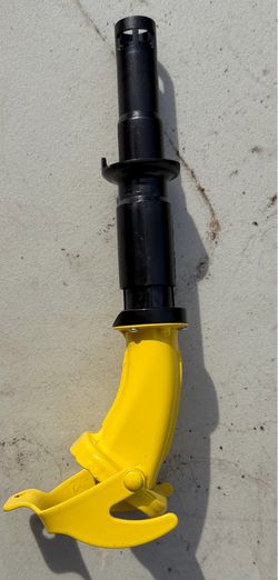 Safety spout for Jerry fuel can