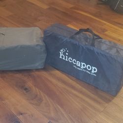 Graco Pack 'n Play with Hiccapop Mattress and Clean Bedding