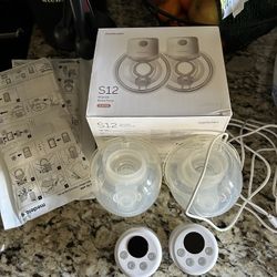 Momcozy Breast Pumps