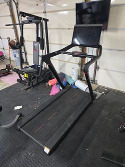 2022 Peloton Tread, 87 Rides, Rockwall