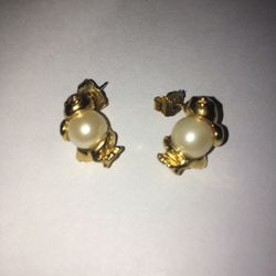Avon Pearly Duckling Earrings 