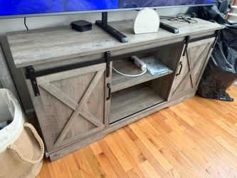 Entertainment TV Stand