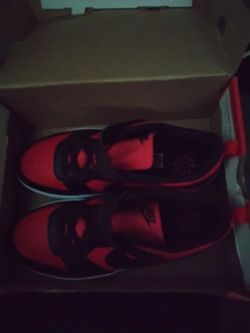 AIR JORDAN 1 LOW TOP PRESCHCOOL SIZE 3 BOYS