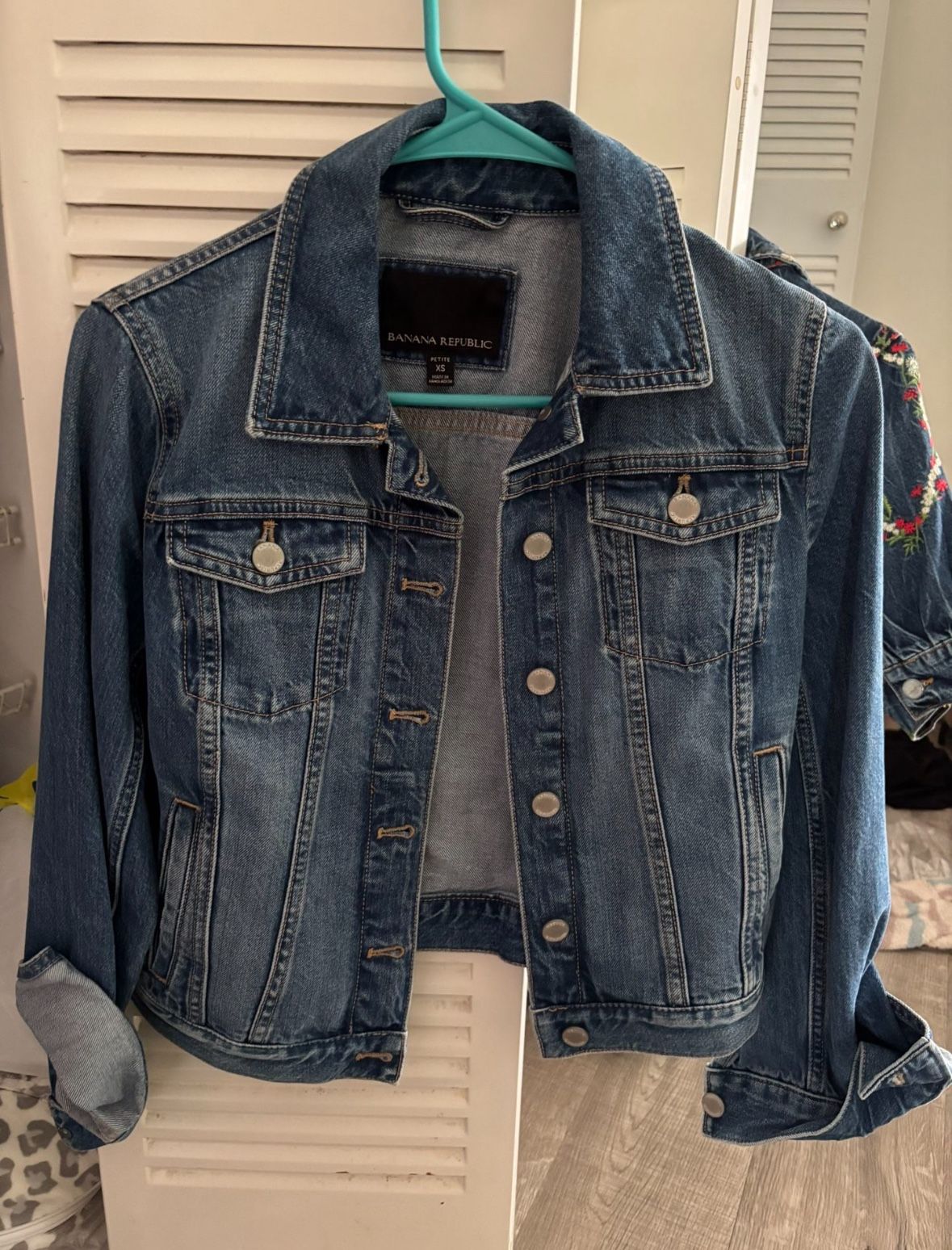 Women’s Jeans Jacket