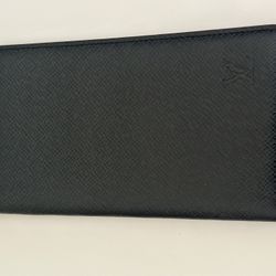 Authentic Louis Vuitton Men’s Long Wallet 