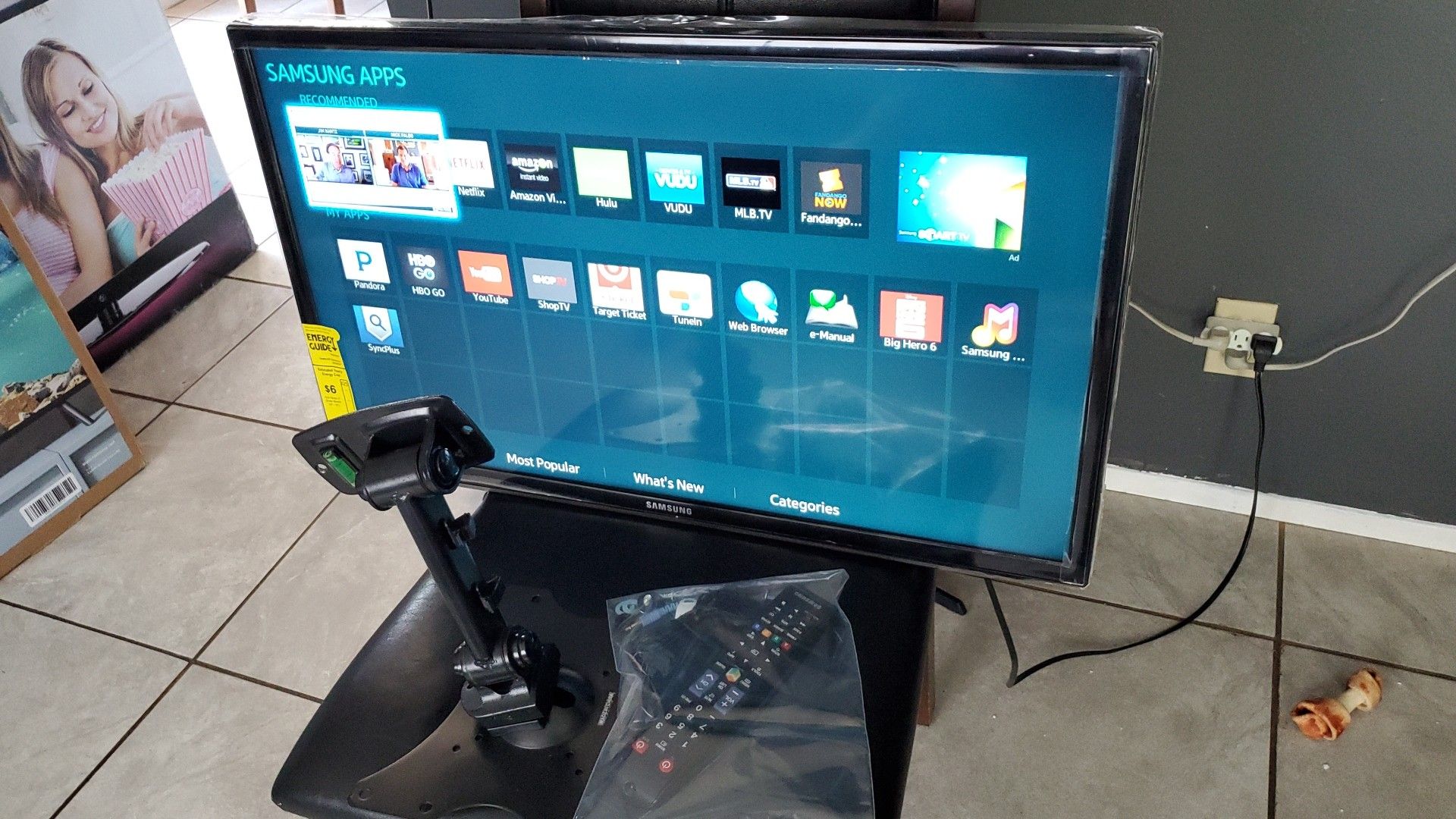 Smart Samsung 32 inch tv