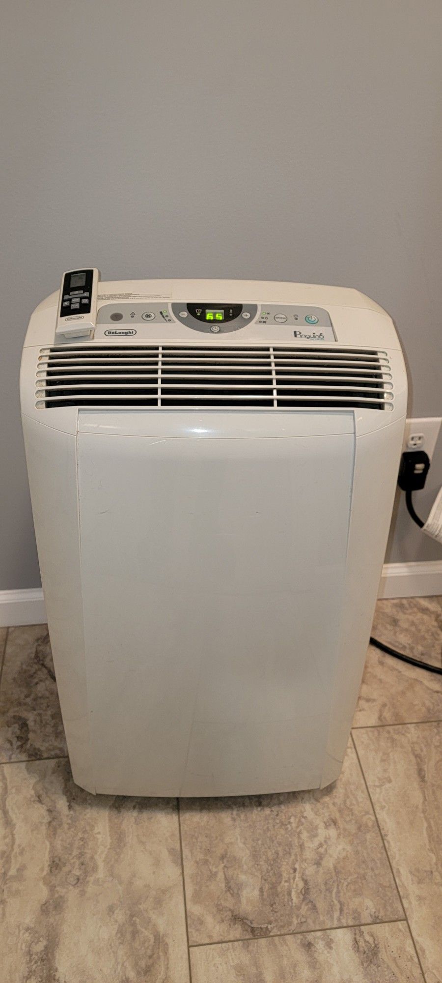 DeLonghi Pinguino PAC CN120E 12,000 Cooling Capacity (BTU) Air Conditioner.
10,000 BTU 3 Speed Portable Air Conditioner for up to 350 sq. ft.